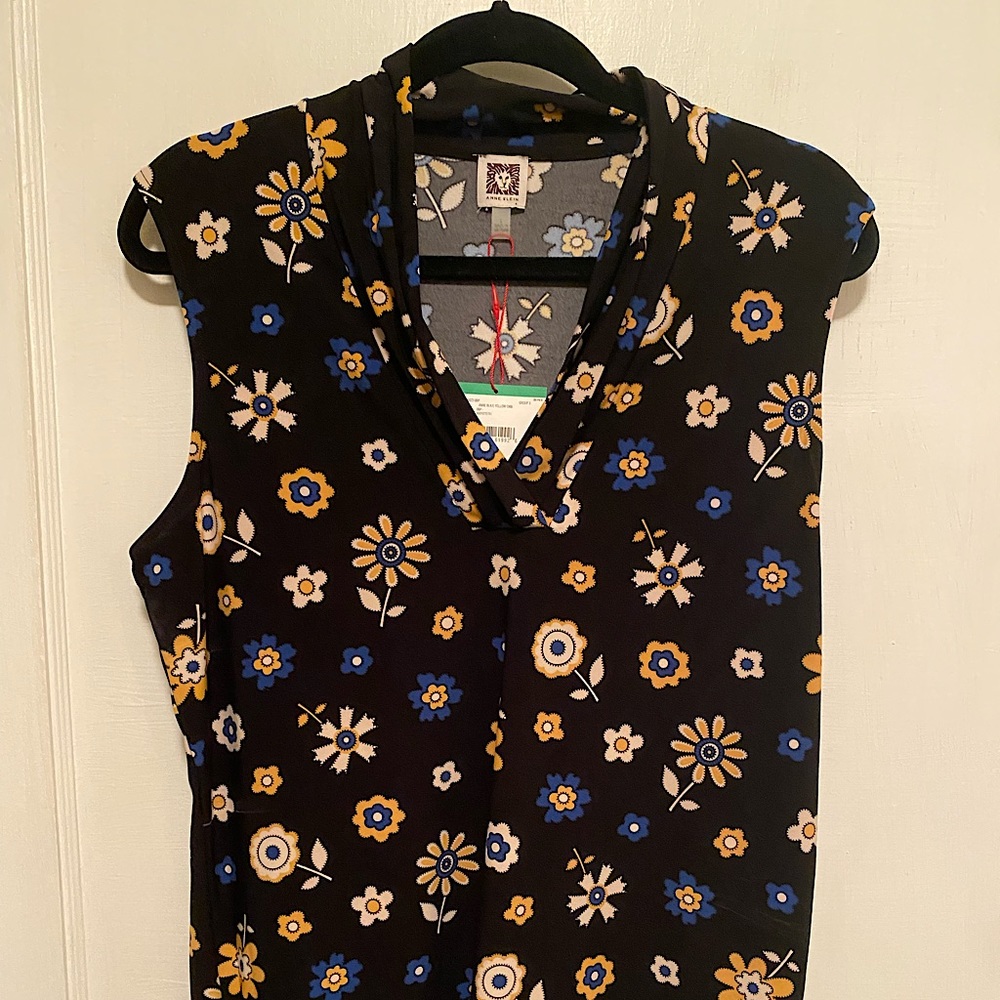 Anne Klein Sleeveless Graphic Floral Print Knit Shell